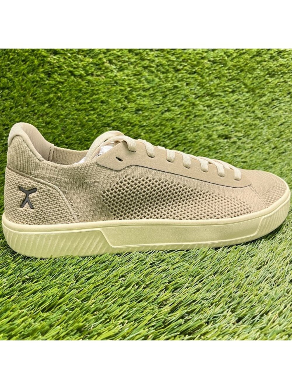 Flux Footwear Adapt Trainer Dune Mens Size 11 Athletic Knit Shoes Sneakers